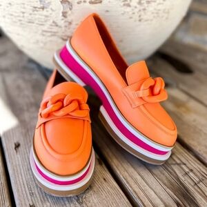 Coconuts by Matisse Orange Loafers with Chain Accent Sorbet Size 6 NEW in Box